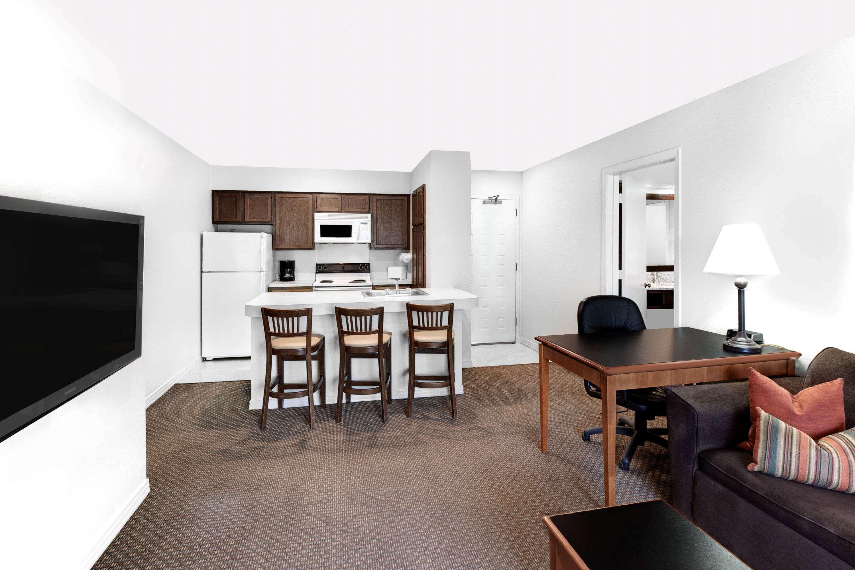 Value Suites Extended Stay - Arlington Luaran gambar