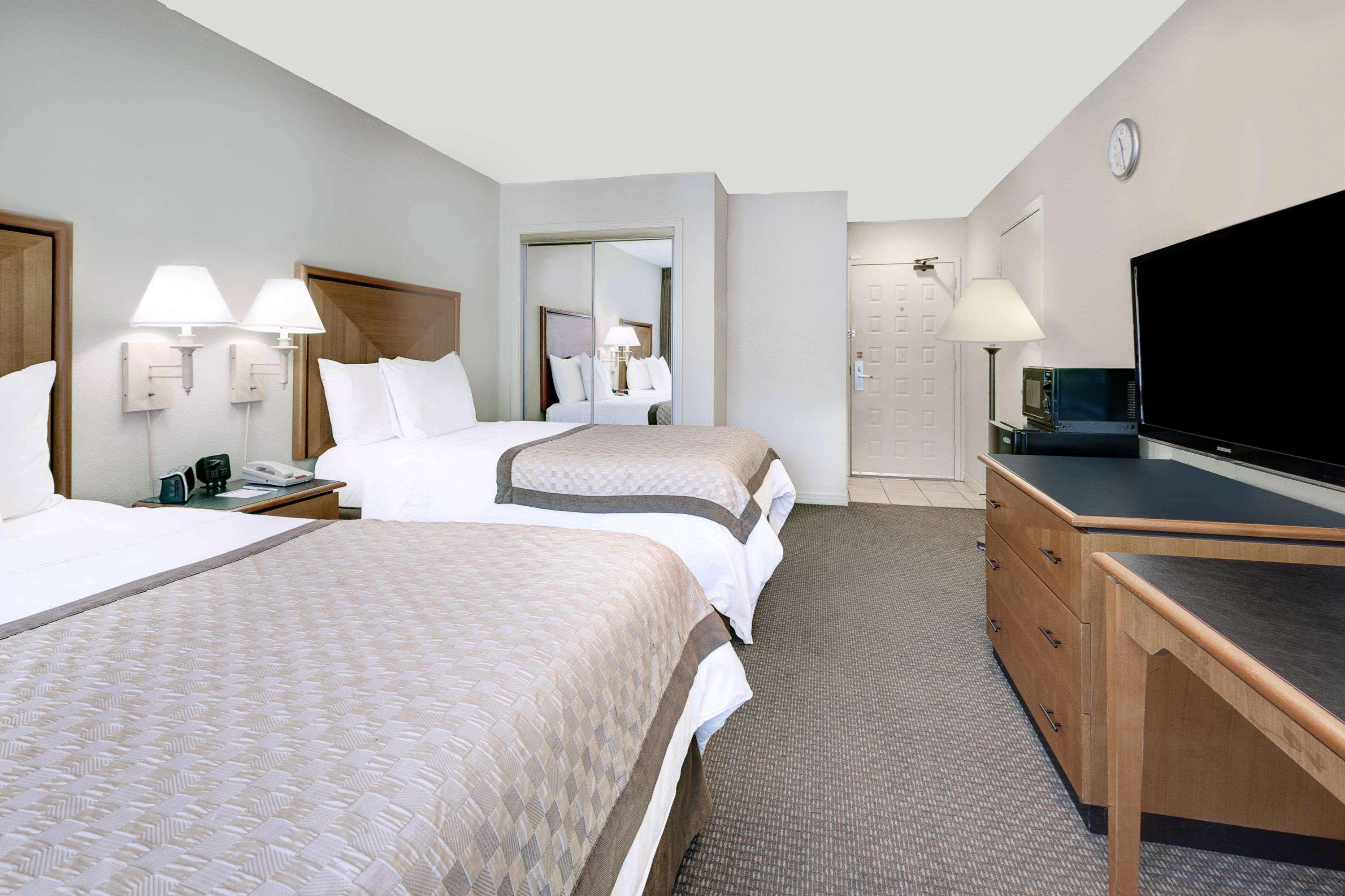 Value Suites Extended Stay - Arlington Luaran gambar