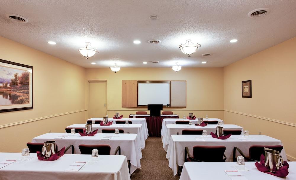 Value Suites Extended Stay - Arlington Luaran gambar